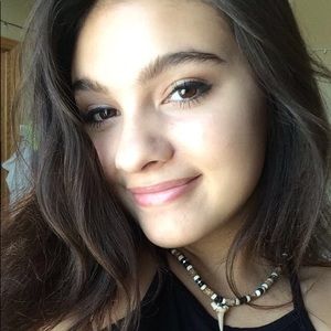 Meet your Posher, Hailey